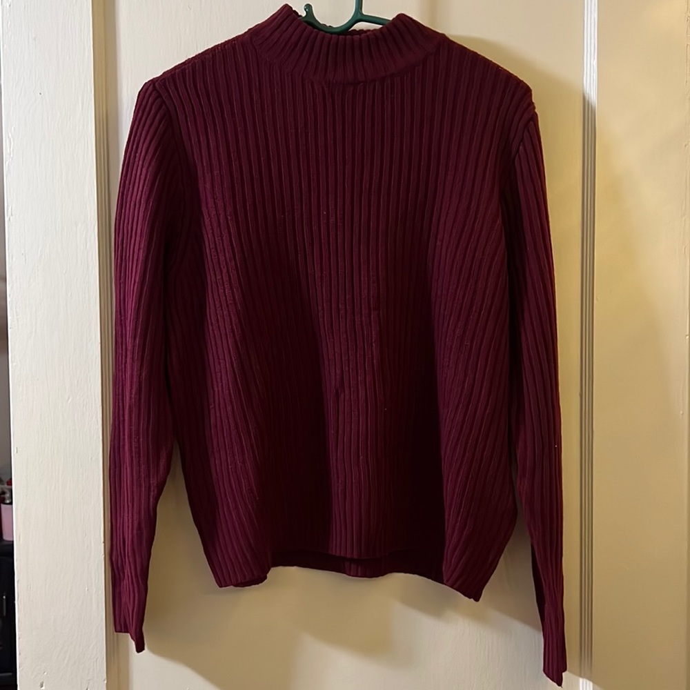 Brand: H&M, Size: Medium, Color: Maroon